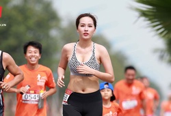 Chùm ảnh Hoa hậu Mai Phương Thúy tranh tài tại Longbien Marathon 2016