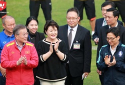 Chùm ảnh: Tổng thống Hàn Quốc Moon Jae In đến thăm U23 Việt Nam