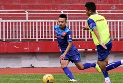 Tiền vệ Huy Toàn gãy tay trong trận giao hữu với CLB T.Quảng Ninh