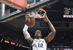 NBA 2017-18: Spurs thắng OKC trong ngày Melo có cú ném gây tranh cãi