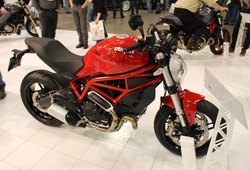 Ducati trình làng naked-bike Monster 797, giá 260 triệu đồng