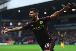 Aguero cứ ghi bàn là phải… hoành tráng!