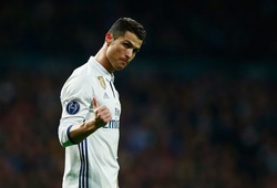 Ronaldo làm "chân dọn cỗ", Real vẫn thắng to