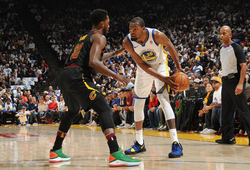 Durant xuất sắc giúp Warriors đánh bại Cavaliers ngày Giáng sinh