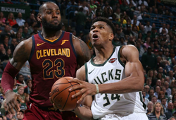 NBA 2017-18: Giannis Antetokounmpo phục thù LeBron James thành công