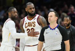 NBA 2017-18: LeBron James lần đầu bị truất quyền thi đấu trong sự nghiệp