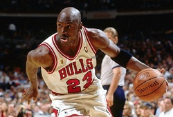 5 điều khiến LeBron James luôn phải cúi đầu trước Michael Jordan