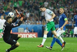 Bảng E, Italia 0-1 CH Ireland: Ireland giành vé vớt
