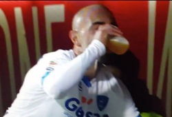 Cầu thủ Serie A dùng chất kích thích sau khi ghi bàn
