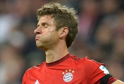 Mueller chịu trận trong bài tập siêu dị của Bayern Munich