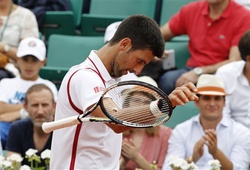 Djokovic làm nền cho cú đánh hay nhất ngày 5 Roland Garros