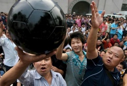 Trung Quốc cũng phải sợ "bong bóng bóng đá" của chính mình