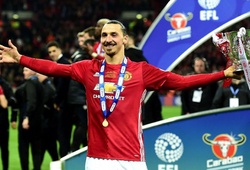 Vua săn Cúp Ibrahimovic đưa Man Utd lên ngai vàng League Cup