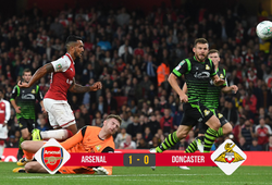 Kết quả bóng đá: Walcott ghi bàn, Arsenal nhọc nhằn hạ Doncaster
