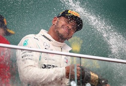 Vô địch Azerbaijan GP, Hamilton tiếp tục "ném đá" kình địch Vettel