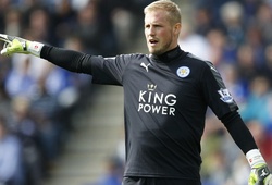 Schmeichel sắp ký hợp đồng mới với Leicester