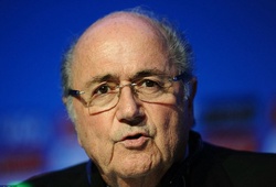 Blatter bị kiện vì quỵt nhuận bút của họa sĩ