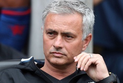 Mourinho: Ai không ra sân trong các trận giao hữu sẽ bị bán 