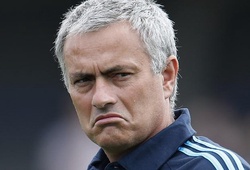 HLV Jose Mourinho: “Tết tết cái con khỉ”