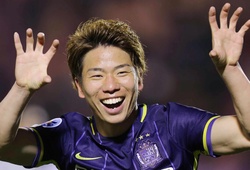 Arsenal chiêu mộ tiền đạo Nhật Bản