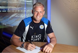 Schmeichel ký hợp đồng mới với Leicester
