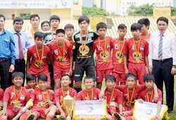 HLV Đinh Hồng Vinh tiết lộ bí mật giúp U13 HAGL vô địch 