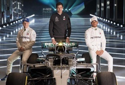 Lewis Hamilton hờn dỗi, Mercedes tá hỏa tuyển tay đua mới 