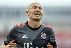 Arjen Robben nghỉ thi đấu 6 tuần