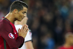 Sút hỏng penalty, Ronaldo có dấu mốc đáng quên