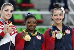 Rio 2016: Vì sao các VĐV giành huy chương không được tặng hoa?