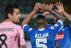 Video: Đại thắng Palermo, Napoli lên ngôi nhì bảng