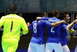Video: Đánh bại Paraguay, Italia chia sẻ ngôi đầu với Việt Nam 