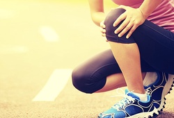 Hướng dẫn cách tránh chấn thương đầu gối khi chạy