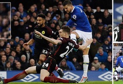 Video: Thua đậm Everton, Man City bị đánh bật khỏi Top 4 