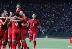 Video: Việt Nam nhọc nhằn giành 3 điểm trước Campuchia