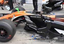 Fernando Alonso giới thiệu cánh gió xe đua McLaren F1 mới