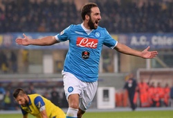 02h45 (07/01) sân San Paolo, Napoli - Torino: Trái tim Higuain