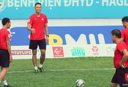 BHL và cầu thủ HAGL dè chừng tổ trọng tài trận gặp Hà Nội