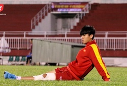 Có một Phan Thanh Hậu miệt mài trên sân tập U20 Việt Nam