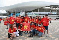 Đại cờ Việt Nam và 10.000 vé xem thầy trò Hoàng Anh Tuấn thi đấu