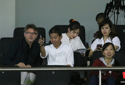 Vắng Công Vinh, sân Thống Nhất đón HLV từng làm việc ở World Cup