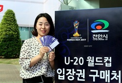 Vợ Hàn Quốc mua hơn 100 vé ủng hộ U20 Việt Nam theo lời chồng