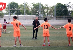 Đồng đội cũ của Trọng Hoàng ươm mầm ở U13 bóng đá học đường