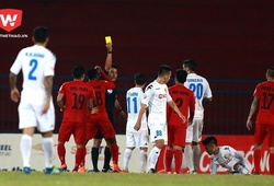 HLV Trương Việt Hoàng: Đó là quả penalty không rõ ràng