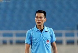 Hy hữu: Trọng tài bỏ dở trận đấu giữa Hà Nội - SLNA vì chấn thương