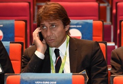 Antonio Conte sẽ chính thức kế vị Jose Mourinho ít ngày tới