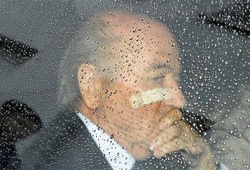 Blatter khẳng định “trong sạch”, quyết kháng cáo tới cùng