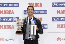 Ronaldo san bằng kỷ lục của Messi