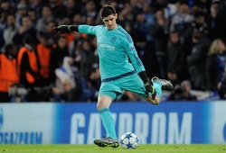 Real Madrid gây sốc với Courtois