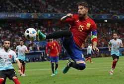 Ramos vượt huyền thoại Xavi về số trận ra sân cho ĐT Tây Ban Nha